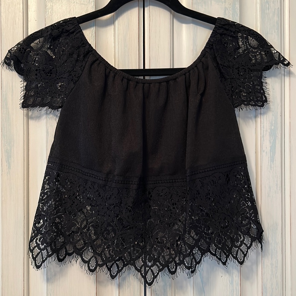 Black Eyelash Lace Crop Top